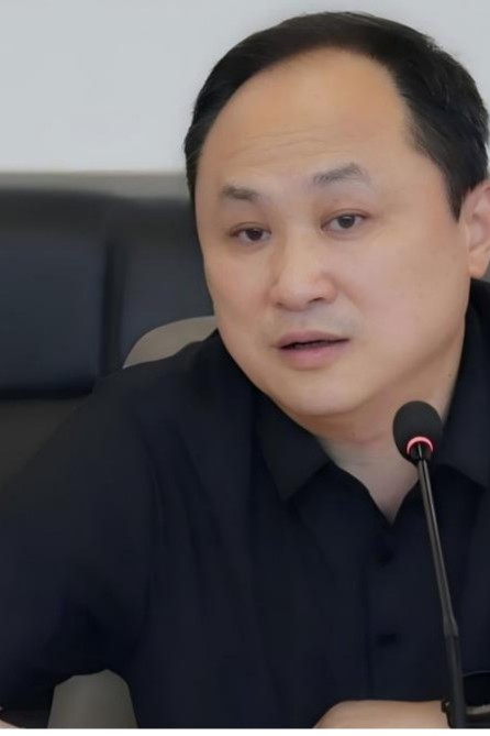 Zongrun Wang